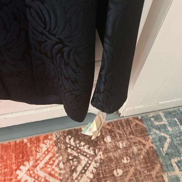 Renlyn Black Textured Two Piece Black Suit Women’s Lined with Long Sleeves EUC - Picture 9 of 12